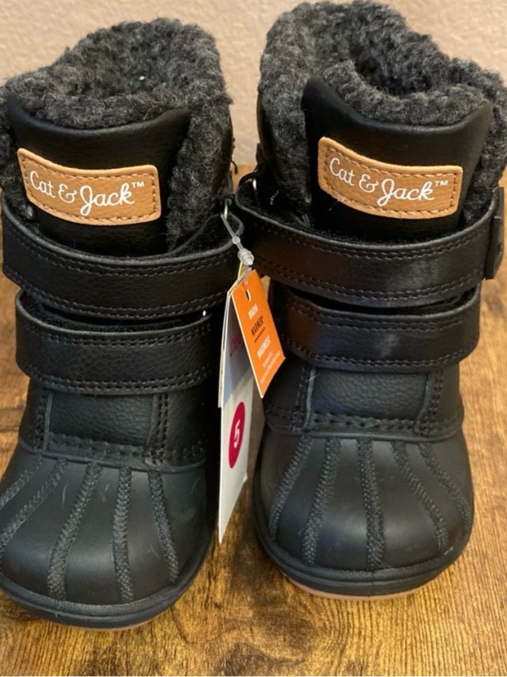 Cat & Jack Waterproof Winter Boots. Color Black size 5 Toddlers NEW